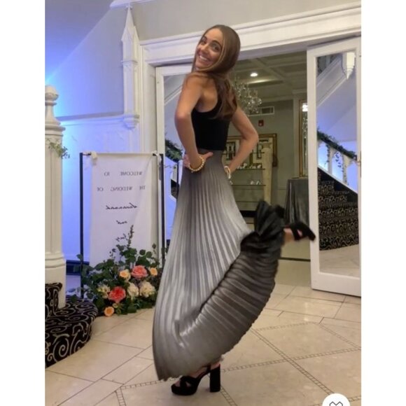 Aqua Pleated Shimmer Gown Black Silver Purple Metallic Maxi Dress Sleeveless 0 - Picture 4 of 15